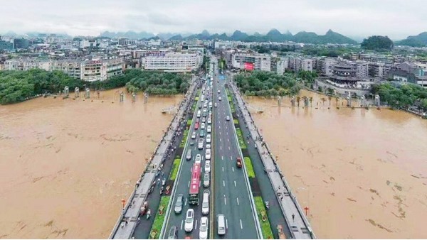 <i style='color:red'>地下污水管流量监测</i>，怎么能少了多普勒流量计的帮忙！